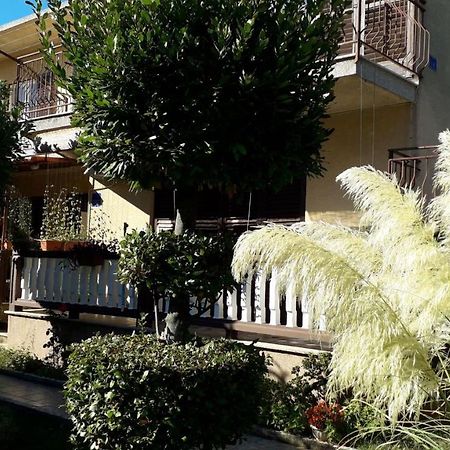 Apartman Darja ウマグ エクステリア 写真